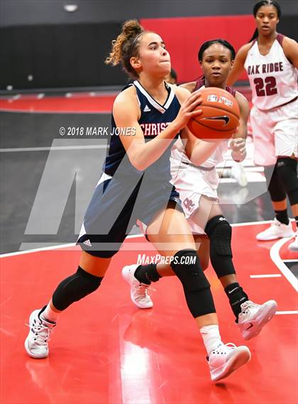 Thumbnail 1 in Christian vs. Oak Ridge (Nike Tournament of Champions) photogallery.