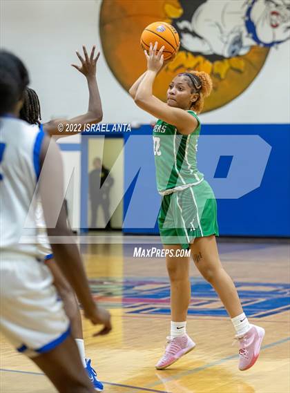 Thumbnail 3 in Lake View vs A.L. Brown (Robeson County Shootout) photogallery.