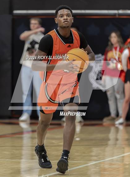 Thumbnail 3 in St. Francis Episcopal vs. Washington (Kevin Brown Memorial Tournament of champions) photogallery.