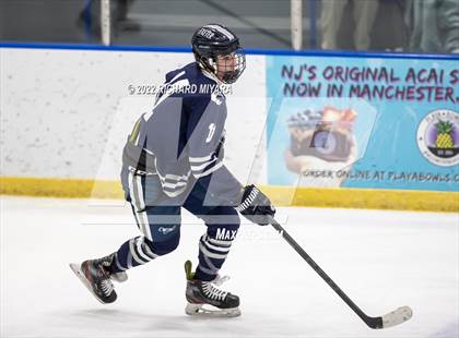 Thumbnail 1 in Concord vs Exeter (Brian C. Stone Christmas Tournament) photogallery.