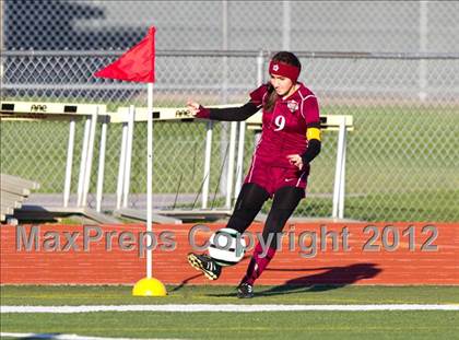 Thumbnail 3 in Pearland vs Bellaire (Pearland Soccer Classic) photogallery.