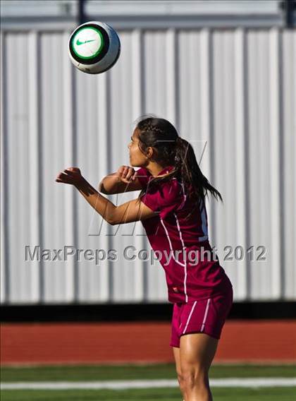 Thumbnail 1 in Pearland vs Bellaire (Pearland Soccer Classic) photogallery.