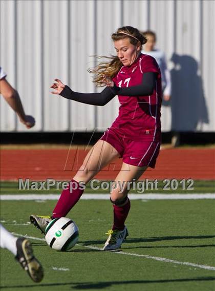 Thumbnail 3 in Pearland vs Bellaire (Pearland Soccer Classic) photogallery.