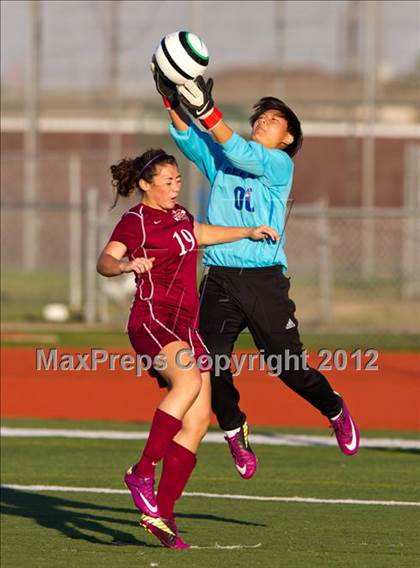 Thumbnail 2 in Pearland vs Bellaire (Pearland Soccer Classic) photogallery.