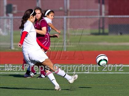 Thumbnail 1 in Pearland vs Bellaire (Pearland Soccer Classic) photogallery.