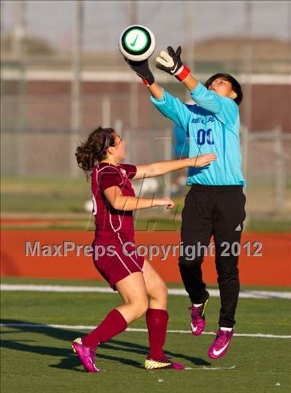 Thumbnail 1 in Pearland vs Bellaire (Pearland Soccer Classic) photogallery.
