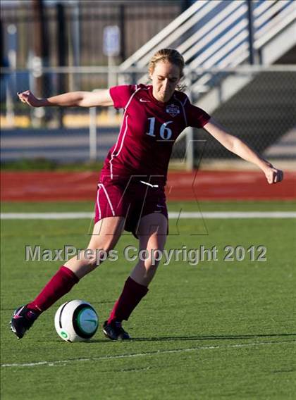Thumbnail 3 in Pearland vs Bellaire (Pearland Soccer Classic) photogallery.