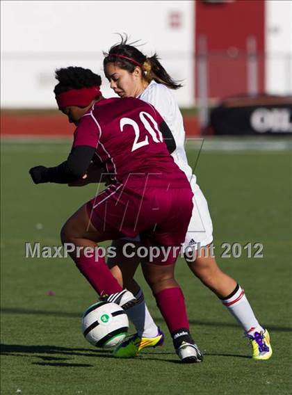 Thumbnail 3 in Pearland vs Bellaire (Pearland Soccer Classic) photogallery.