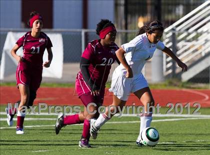 Thumbnail 2 in Pearland vs Bellaire (Pearland Soccer Classic) photogallery.