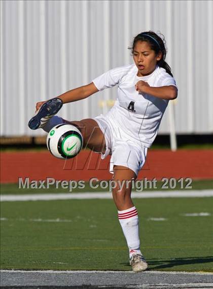 Thumbnail 2 in Pearland vs Bellaire (Pearland Soccer Classic) photogallery.