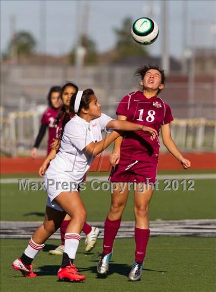 Thumbnail 3 in Pearland vs Bellaire (Pearland Soccer Classic) photogallery.