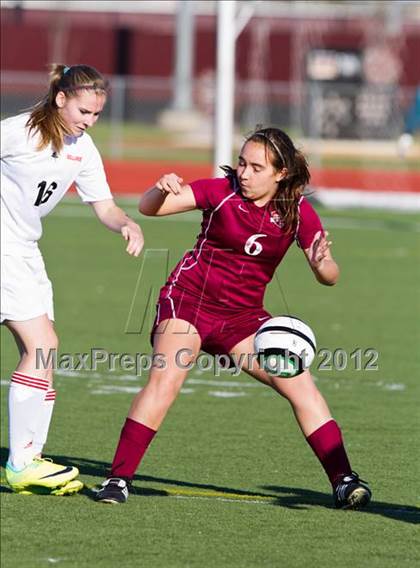 Thumbnail 2 in Pearland vs Bellaire (Pearland Soccer Classic) photogallery.
