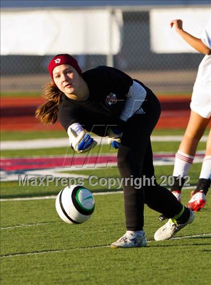 Thumbnail 2 in Pearland vs Bellaire (Pearland Soccer Classic) photogallery.