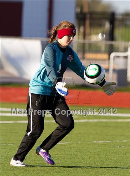 Thumbnail 2 in Pearland vs Bellaire (Pearland Soccer Classic) photogallery.
