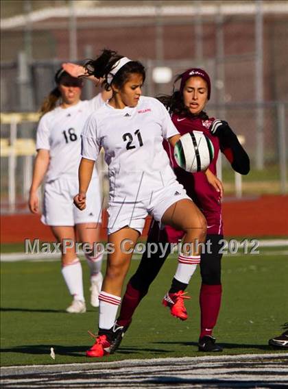 Thumbnail 2 in Pearland vs Bellaire (Pearland Soccer Classic) photogallery.