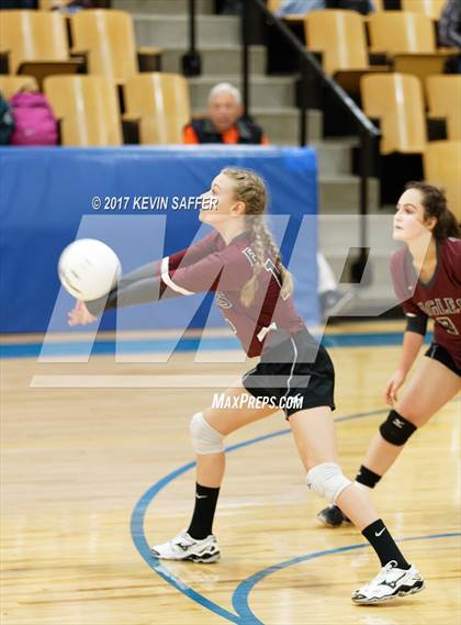 Thumbnail 2 in Flagler/Hi-Plains vs. Pikes Peak Christian photogallery.