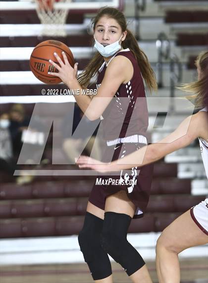 Thumbnail 1 in Harrison vs Albertus Magnus (Slam Dunk Showcase) photogallery.