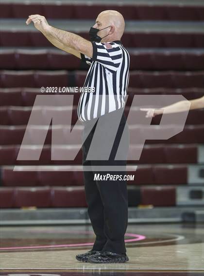 Thumbnail 3 in Harrison vs Albertus Magnus (Slam Dunk Showcase) photogallery.
