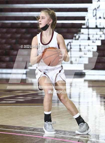 Thumbnail 3 in Harrison vs Albertus Magnus (Slam Dunk Showcase) photogallery.