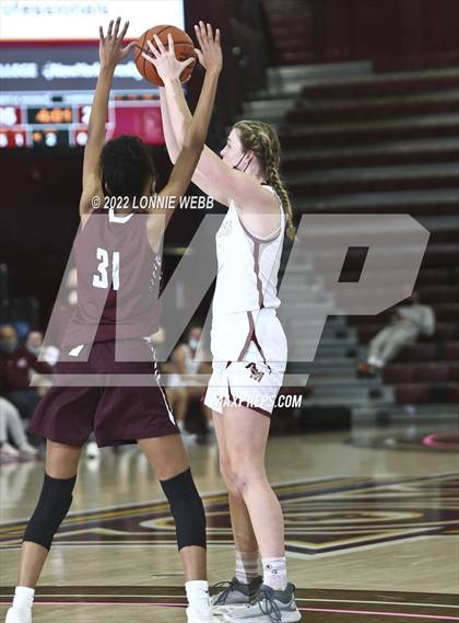 Thumbnail 2 in Harrison vs Albertus Magnus (Slam Dunk Showcase) photogallery.