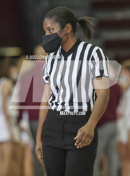 Thumbnail 3 in Harrison vs Albertus Magnus (Slam Dunk Showcase) photogallery.