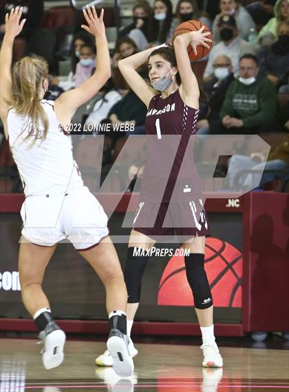 Thumbnail 3 in Harrison vs Albertus Magnus (Slam Dunk Showcase) photogallery.