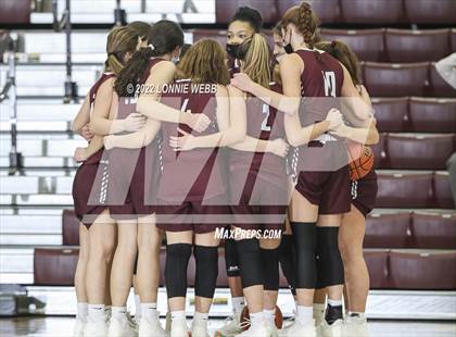 Thumbnail 2 in Harrison vs Albertus Magnus (Slam Dunk Showcase) photogallery.