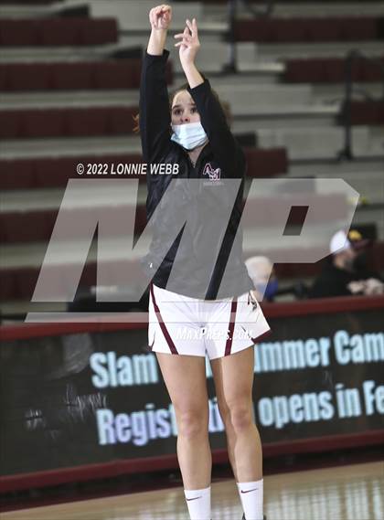 Thumbnail 3 in Harrison vs Albertus Magnus (Slam Dunk Showcase) photogallery.