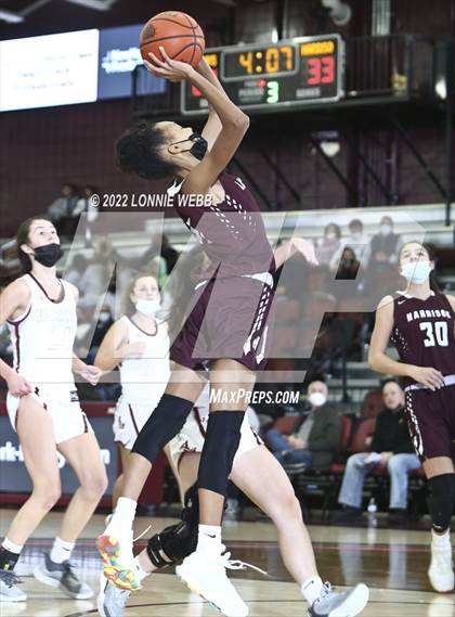 Thumbnail 3 in Harrison vs Albertus Magnus (Slam Dunk Showcase) photogallery.