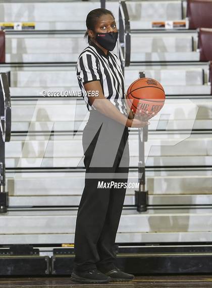 Thumbnail 1 in Harrison vs Albertus Magnus (Slam Dunk Showcase) photogallery.