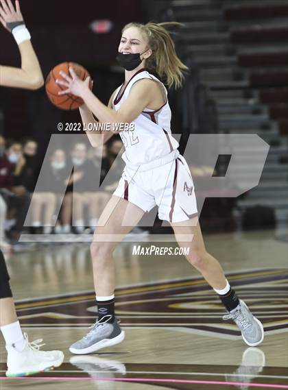Thumbnail 2 in Harrison vs Albertus Magnus (Slam Dunk Showcase) photogallery.
