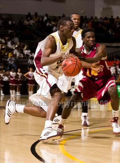Thumbnail 3 in Petersburg vs. King's Fork (VHSL AAA Semifinal) photogallery.