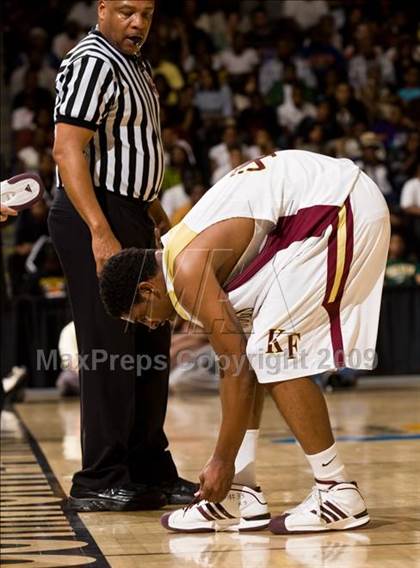 Thumbnail 3 in Petersburg vs. King's Fork (VHSL AAA Semifinal) photogallery.