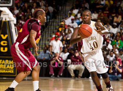 Thumbnail 1 in Petersburg vs. King's Fork (VHSL AAA Semifinal) photogallery.