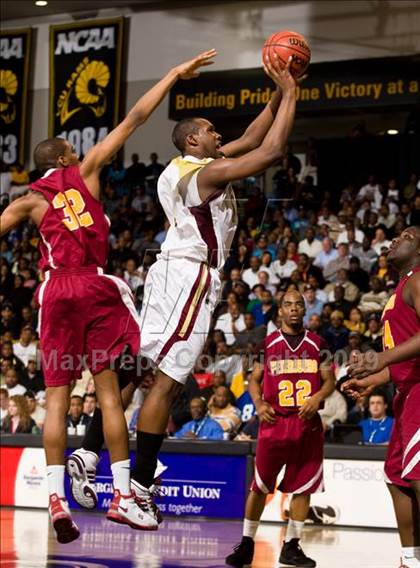Thumbnail 1 in Petersburg vs. King's Fork (VHSL AAA Semifinal) photogallery.