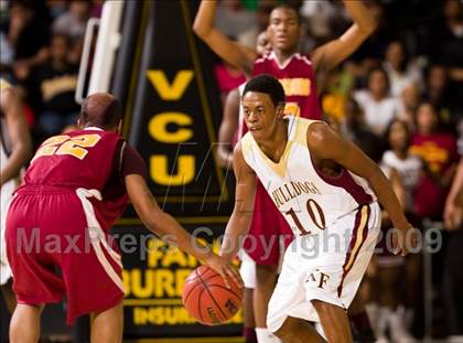Thumbnail 3 in Petersburg vs. King's Fork (VHSL AAA Semifinal) photogallery.