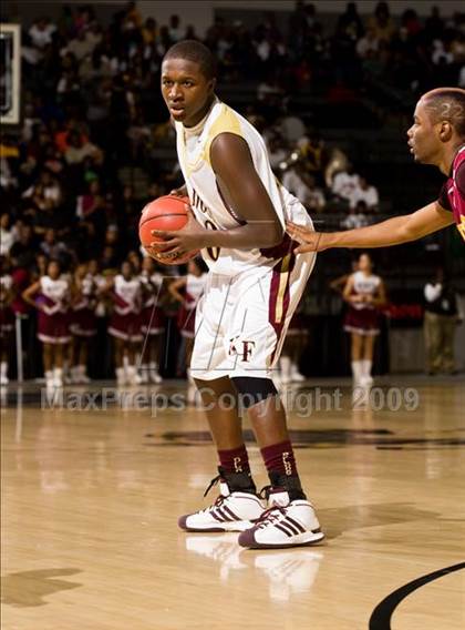 Thumbnail 2 in Petersburg vs. King's Fork (VHSL AAA Semifinal) photogallery.