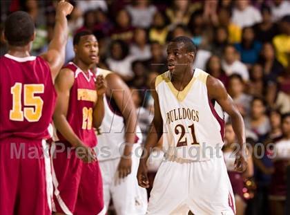 Thumbnail 2 in Petersburg vs. King's Fork (VHSL AAA Semifinal) photogallery.