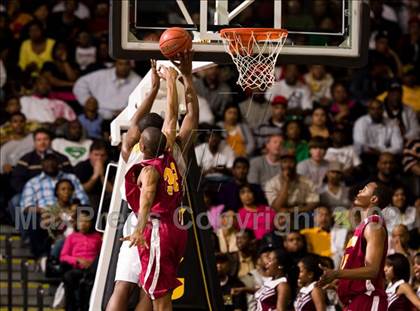 Thumbnail 3 in Petersburg vs. King's Fork (VHSL AAA Semifinal) photogallery.