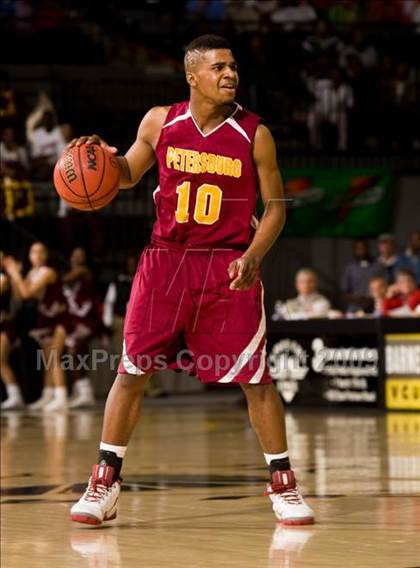 Thumbnail 2 in Petersburg vs. King's Fork (VHSL AAA Semifinal) photogallery.