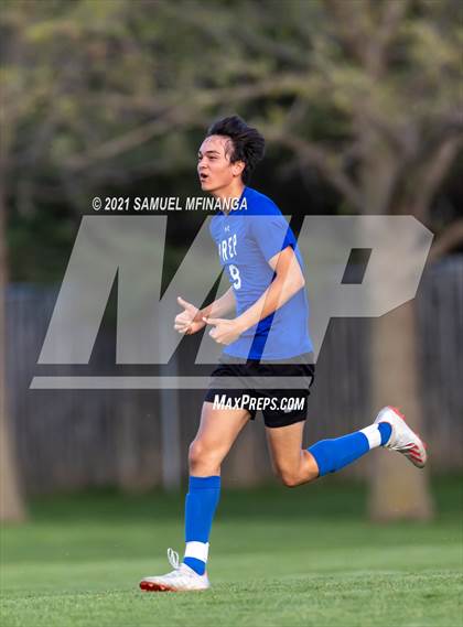 Thumbnail 3 in Papillion-LaVista vs Creighton Prep (Skutt JV Tournament) photogallery.