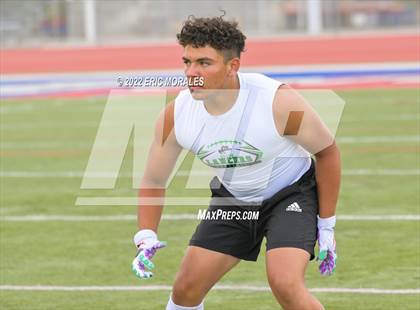 Thumbnail 3 in Hilltop vs San Ysidro (7 on 7) photogallery.