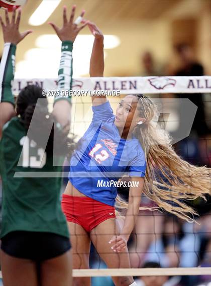 Thumbnail 1 in Prosper vs Allen photogallery.