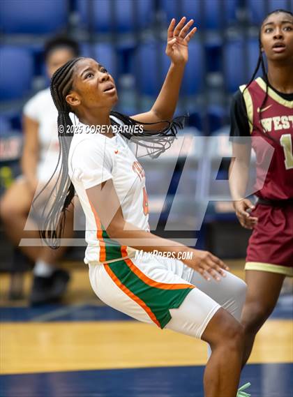 Thumbnail 3 in Westside vs. Rutland photogallery.