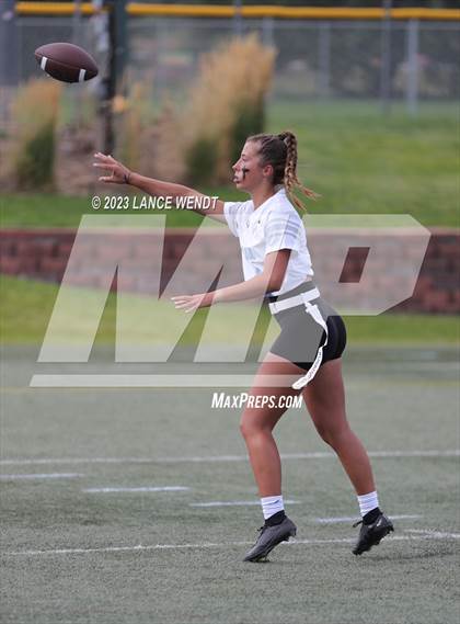 Thumbnail 2 in Smoky Hill vs Valor Christian photogallery.