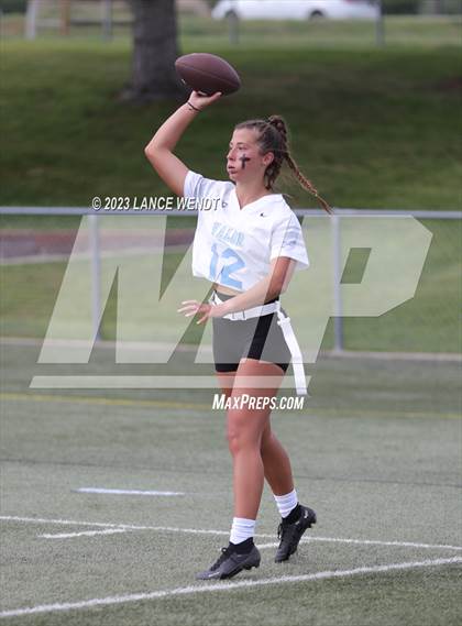 Thumbnail 3 in Smoky Hill vs Valor Christian photogallery.