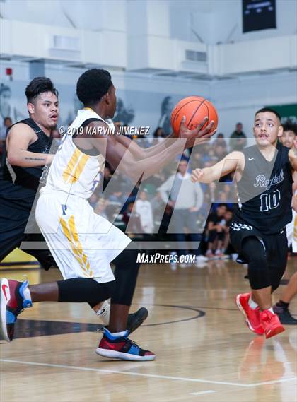 Thumbnail 3 in Poly vs. Roybal (CIF LACS Division III Final) photogallery.