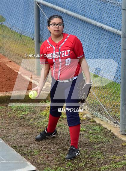 Thumbnail 2 in Roosevelt [Theodore] vs Houston [Sam] (SAISD Softball Tournament) photogallery.