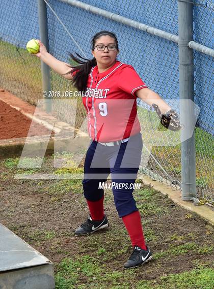 Thumbnail 2 in Roosevelt [Theodore] vs Houston [Sam] (SAISD Softball Tournament) photogallery.