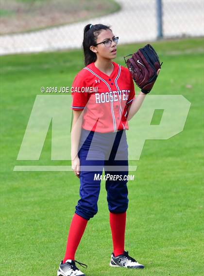Thumbnail 3 in Roosevelt [Theodore] vs Houston [Sam] (SAISD Softball Tournament) photogallery.